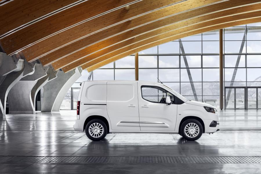  Toyota ProAce City Van 2019 года  (EU) (фото 15 из 53)